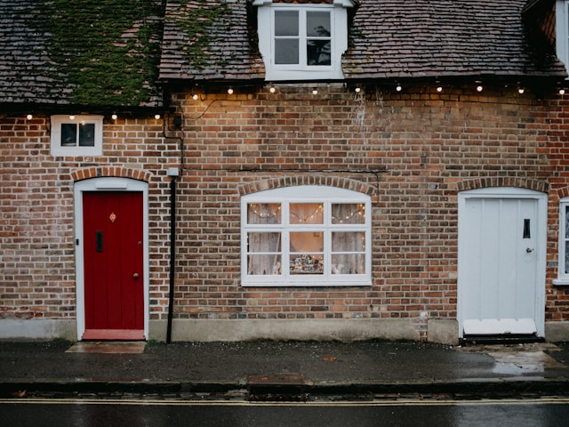 Cozy Villages in Ireland to Visit for Christmas